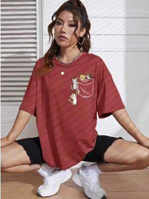 Punix Punıx Büyük Beden Özel Üretim Cepte Kediler Baskılı %100 Pamuk Oversize Modern Battal Kadın T-Shırt