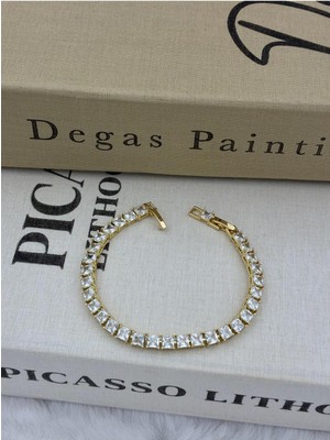 Hedef Bujiteri 14K Gold Renk Kare Baget Zirkon Taşlı Bileklik CM28