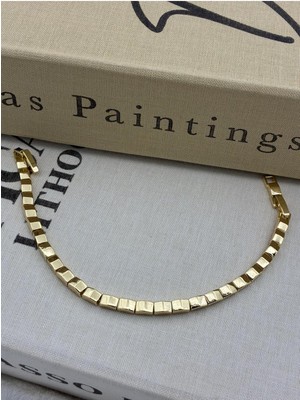 Hedef Bujiteri 14K Gold Renk Basıc Geometrik Piramit Model Bombeli Bileklik CM115