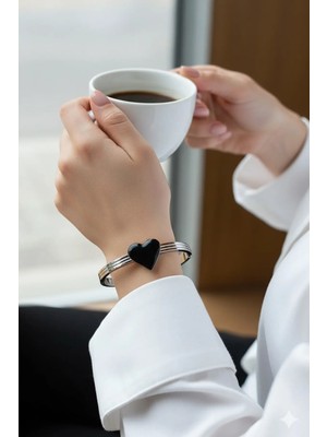 Caş Dekorasyon Gümüş Renk Kalp Figürlü Çelik Kelepçe Bileklik