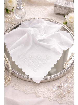 Dilex Bohça Çeyizlik Bohça Gelin Bohçası Damat Bohçası Saten Beyaz Incili Oyalı  90X90 Ölçüsünde