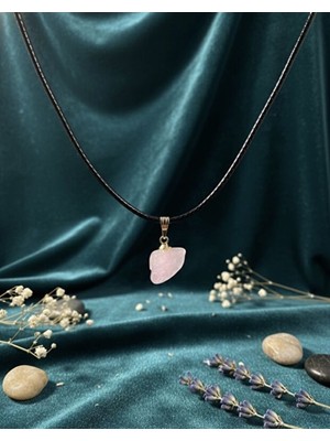 Meneva Aksesuar Kunzit Doğal Taş Deri Ipli Kolye