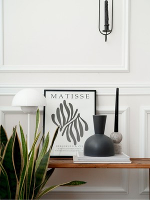 Özgürce Modern Antrasit Dekoratif Vazo, Şık ve Zarif Ev Dekoru Aksesuarı