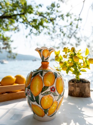 Özgürce El Yapımı 20CM Seramik Dekoratif Vazo, Şık ve Zarif Tasarım