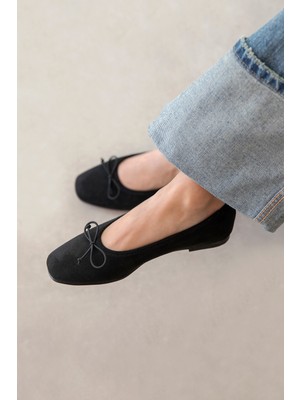 Straswans Galo Kadın Fiyonk Detay Süet Babet Siyah