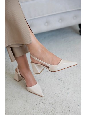 Straswans Luan Kadın  Rugan Topuklu  Ayakkabı Bej