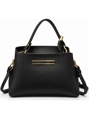 Genel Lüks Siyah Kadın El Çantası Saffiano Deri Görünümlü Çapraz Askılı Omuz Çantası – Altın Aksesuarlı Minimal Şık Günlük Çanta