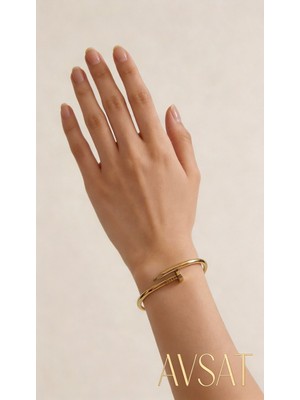 Melike Steel Kararmaz Çelik Gold Renk Çivi Kadın Kelepçe