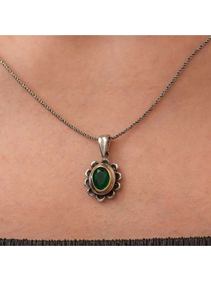 Supertrend Gümüş Yeşil Çiçek Desenli Otantik Kadın Kolye
