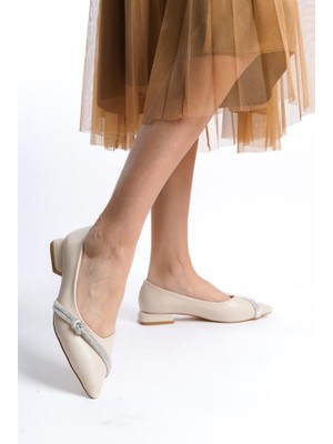 Difolia Kadın Rake Krem 2.5 cm Ökçeli Taşlı Detaylı Abiye ve Günlik Ayakkabı