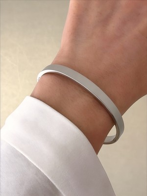 QA Quella Accessories Çelik Düz  Gümüş Kalın Kelepçe Bileklik Iç Çap: 6 cm / Çevresi: 20 cm