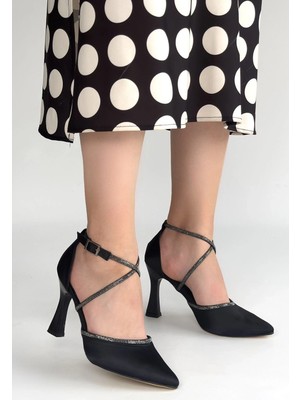 Kazax Kanji Siyah Saten Topuklu Ayakkabı