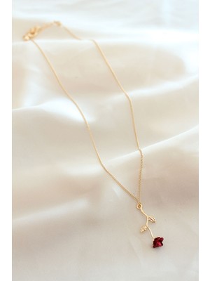 Fantastik Store Kırmızı Gül Figürlü Kolye - Lisinya