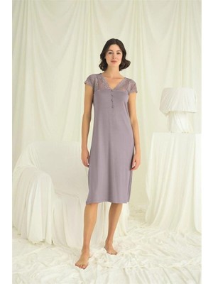 Aria's Closet Arias Closet Kolu Omzu ve Yakası Dantelli Önü Düğmeli Gecelik