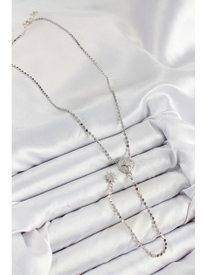 Fantastik Store Pirinç Zirkon Taşlı Ezme Zincirli Madalyon Model Gümüş Renk Y Kolye - Lisinya