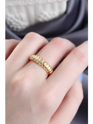 Fantastik Store Altın Renk Ayarlamalı Burgu Kadın Yüzük - Lisinya