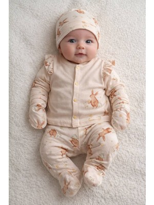 Yenidoğan %100 Pamuk 5’li Bebek Takımı – Uzun Kollu Üst, Alt, Şapka, Eldiven ve Mama Önlüğü