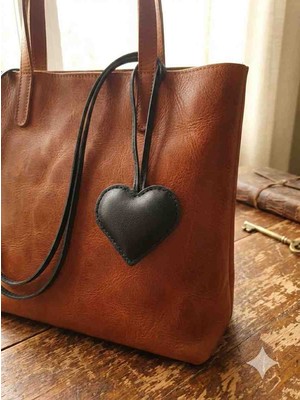 Mik Store Pofuduk Siyah Kalp Anahtarlık & Çanta Süsü