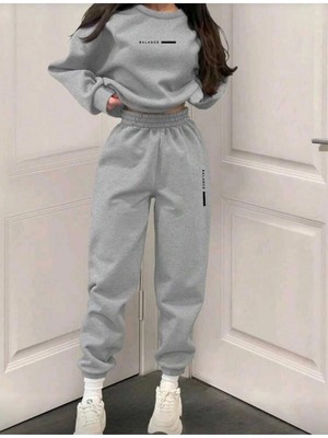 Divin Kadın Baskılı Eşofman Takım – Modern ve Rahat Street Style