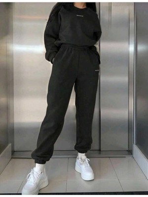 Divin Kadın Baskılı Eşofman Takım – Modern ve Rahat Street Style