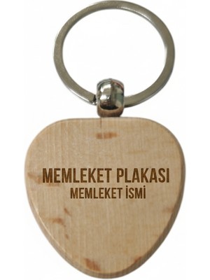 Kişiye Özel Kalp Ahşap Anahtarlık – Memleket ve Plaka Yazılı Lazer Gravür Anahtarlık – Özel Tasarım Hediye