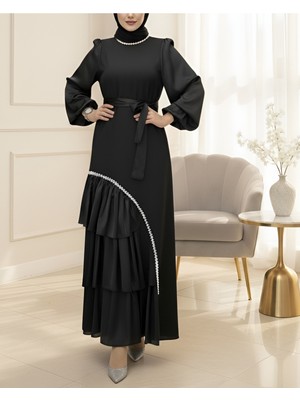 Modamorfo Yakası ve Eteği Taşlı Kemerli Saten Detaylı Krep Elbise -Siyah