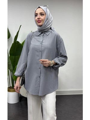 Tesettür Diyarı Düz Düğme Kapamalı Tam Kalıp Gömlek-Gri
