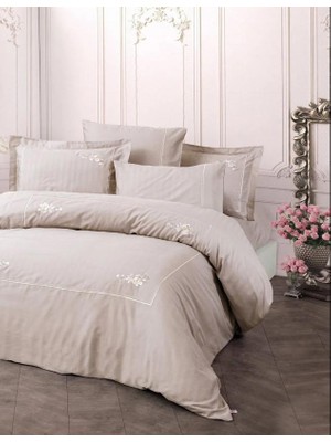 Zemira Nakışlı Çift Kişilik Saten Nev Takımı Alameda Lila