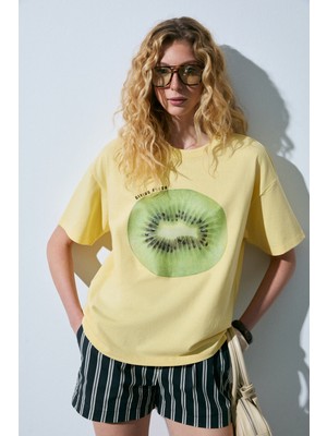 Grimelange ASTERIVE Kadın Organik Pamuklu Baskılı Bisiklet Yaka Oversıze Sarı T-Shirt