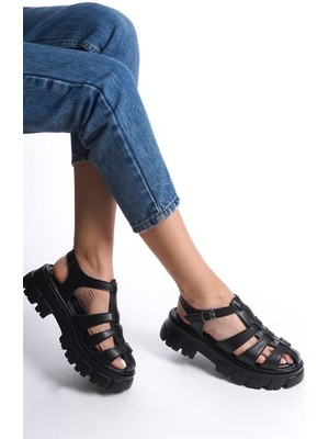 Difolia Kadın Petra Siyah Yüksek Taban Kafes Model Sandalet 950