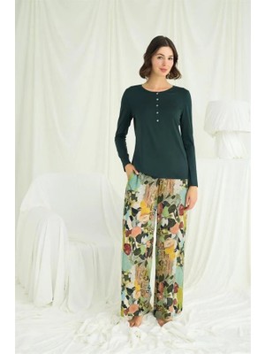 Aesco Arias Closet Çiçek ve Yaprak Desenli Pijama Takımı