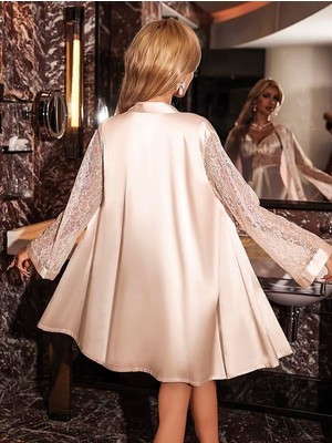 Aria's Closet Arias Closet Özel Tasarım Şık Dantel Işlemeli Sabahlıklı 2'li Pudra Saten Gecelik Takımı