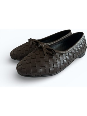 Noliva Kadın Suni Deri Dokulu Örgü Desenli Fiyonklu Babet