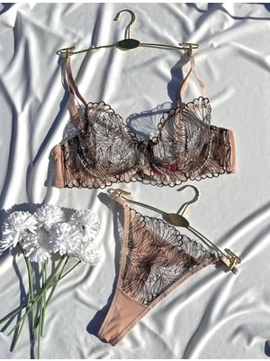 aldyoo Dantelli Siyah Ten Balenli Brode Sütyen Iç Çamaşır Takımı