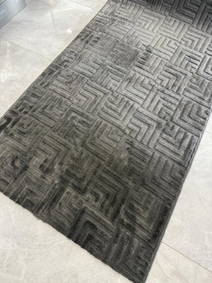 Merinos Halı Merinos Rölyef Halı Çeşme Antrasit Kaymaz Taban Yolluk Makinede Yıkanabilir Halı