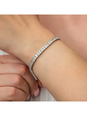 Özcömert Silver Gümüş Beyaz Taşlı Su Yolu Kadın Bileklik