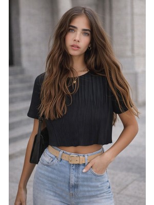 Mamayaga Kadın Bisiklet Yaka Dokulu Kısa Kol Akordiyon Model Tasarım Spor Şık Crop Boy Bluz