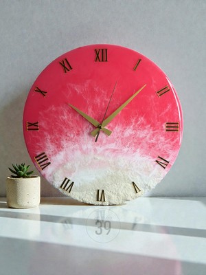 39 Art Studio Pink Ocean Okyanus Duvar Saati 40 cm – Pembe & Beyaz Dalga Efektli Epoksi Saat – Altın Rakamlı Lüks Tasarım, Sessiz Mekanizma