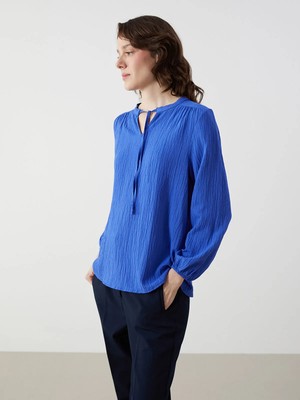 Lc Waikiki Yeni Sezon Bağlamalı Yaka Dokulu Oversize Kadın Bluz