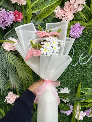 Meritay Botanik Soft Pembe Lilyum & Papatya Çiçek Aranjmanı