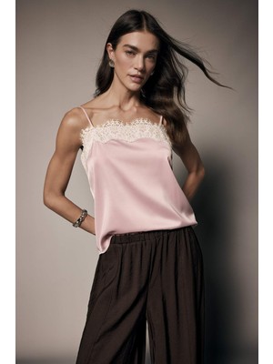 DeFacto Dantel Detaylı Askılı Saten Bluz G9786AX26SP