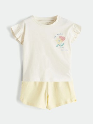 LC Waikiki Lcw Baby Ekru Çiçek Baskılı Fırfırlı Kız Bebek Tişört ve Şort