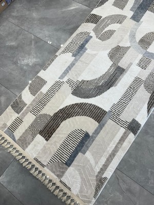 Merinos Halı Merinos Embos Halı Akro Multi Kaymaz Taban Yolluk Makinede Yıkanabilir Halı Krem Düğüm Saçaklı