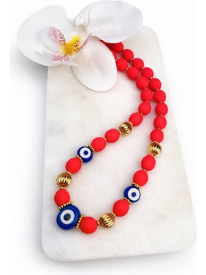 db DİLEK BAŞ TASARIM Fuşya Boncuklu ve Nazar Boncuklu Kolye – Gold Detaylı Doğal Taş Kadın Kolye