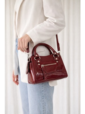 bahwar Parlak Rugan Bordo Mini El ve Omuz Çantası – Şık Günlük Kadın Çanta