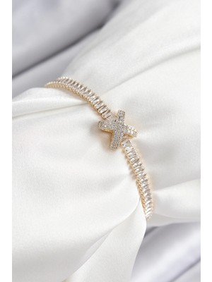 Aylina Mey Ithalat® Pirinç Zirkon Taşlı x Detaylı Su Yolu Model Gold Renk Asansörlü Kadın Bileklik