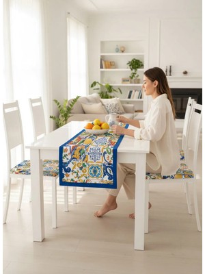 Çini Desen , Dijital Baskı , Çift Taraflı , Süngerli Fermuarlı 4 Adet Sandalye Minderi ve 1 Runner Mutfak Bahçe Yemek Masası 5li Set