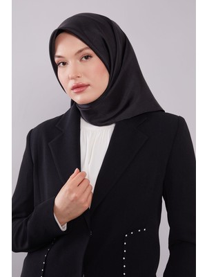 Lêvi D'or Siyah L Desen Monogram Ipek Eşarp