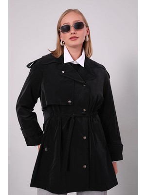 Levidor Siyah Çıtçıt Kapamalı Kısa Trençkot