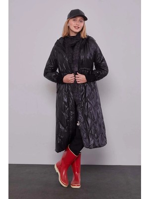 Levidor Siyah Şerit Kol Detaylı Şişme Mont